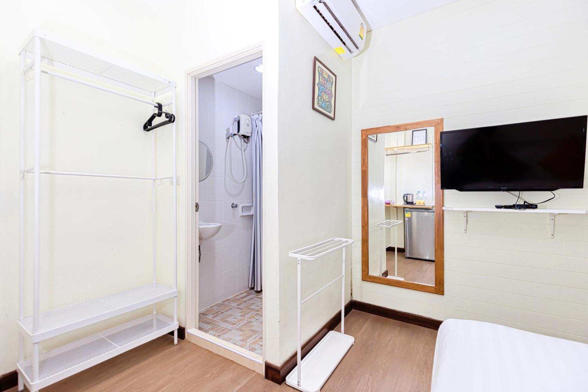 Double Room Private Bathroom
