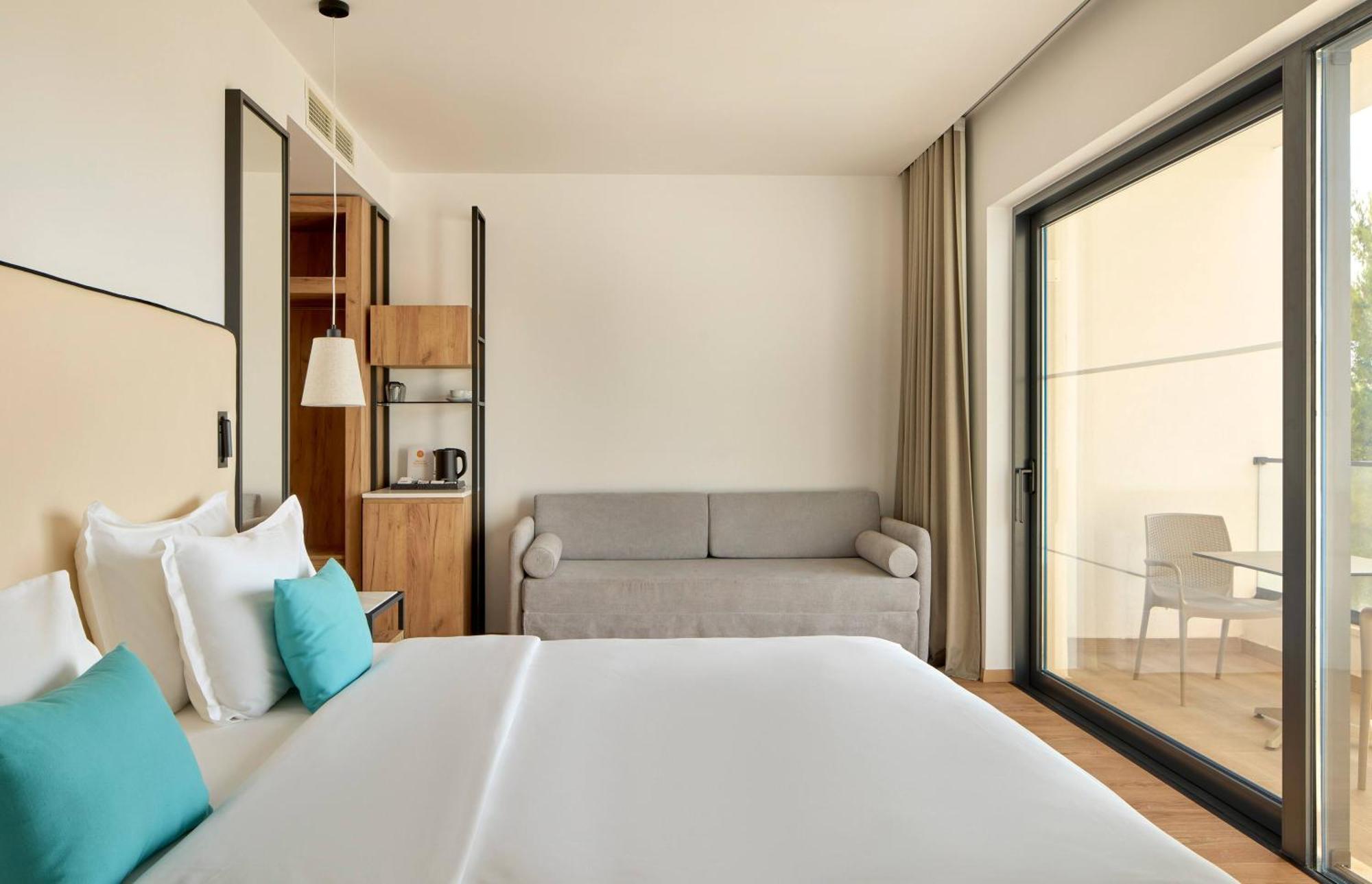 Sol Room Partial Sea View