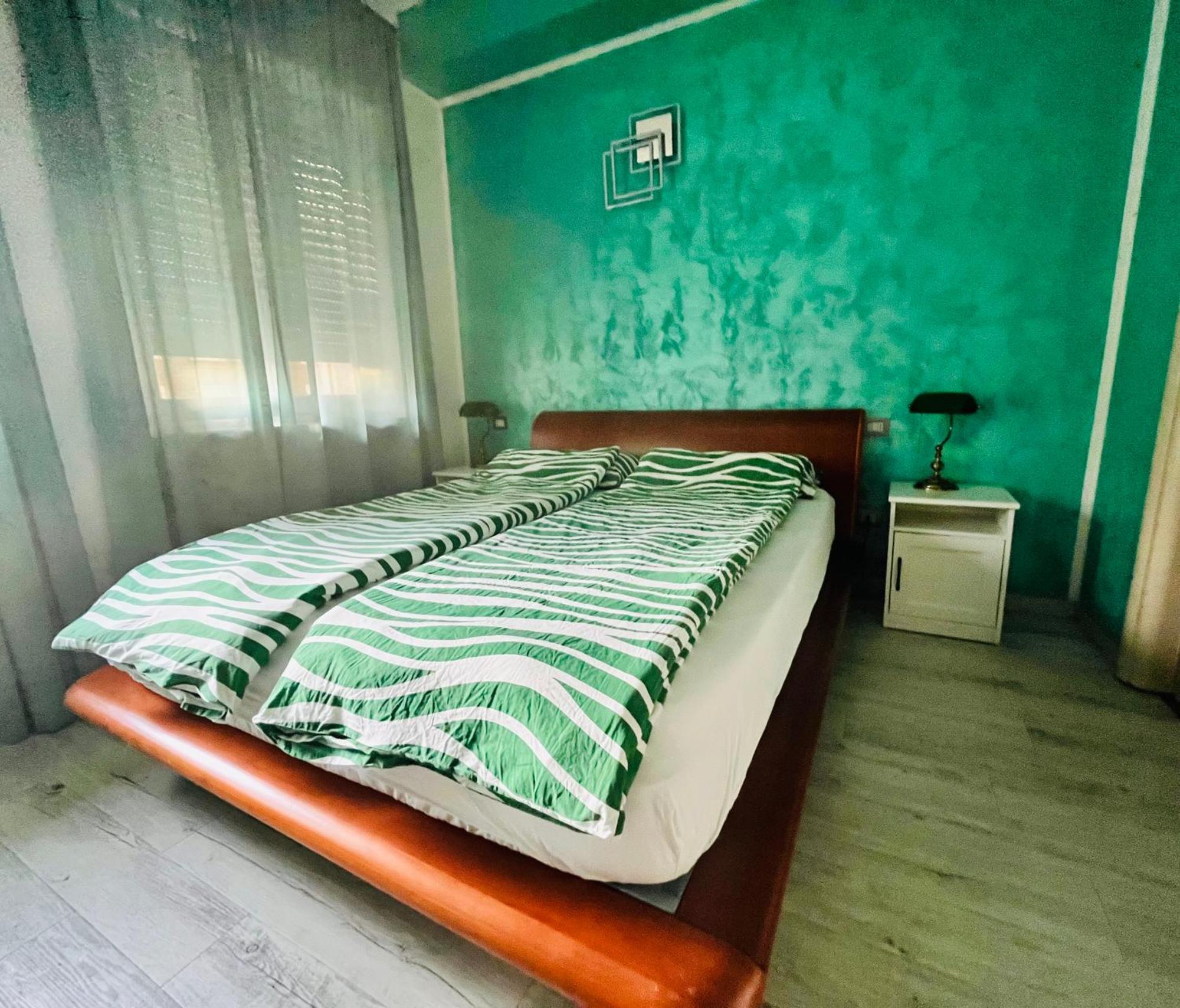 Double Room Private Bathroom