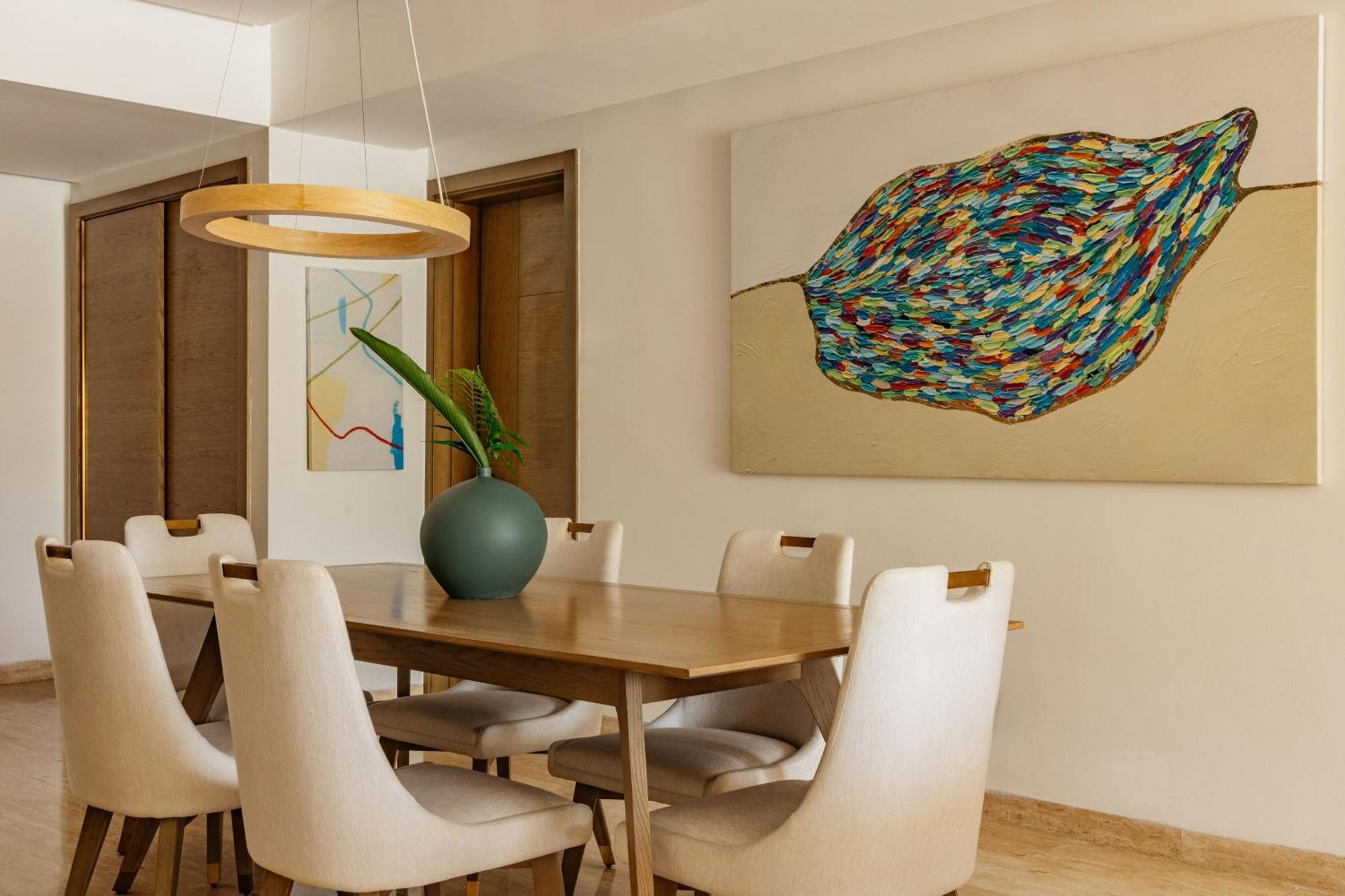 Family Concierge Master Suite