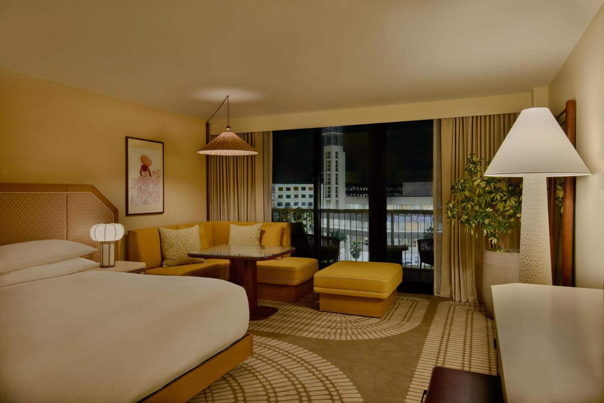 King Room Sofa Bed Balcony