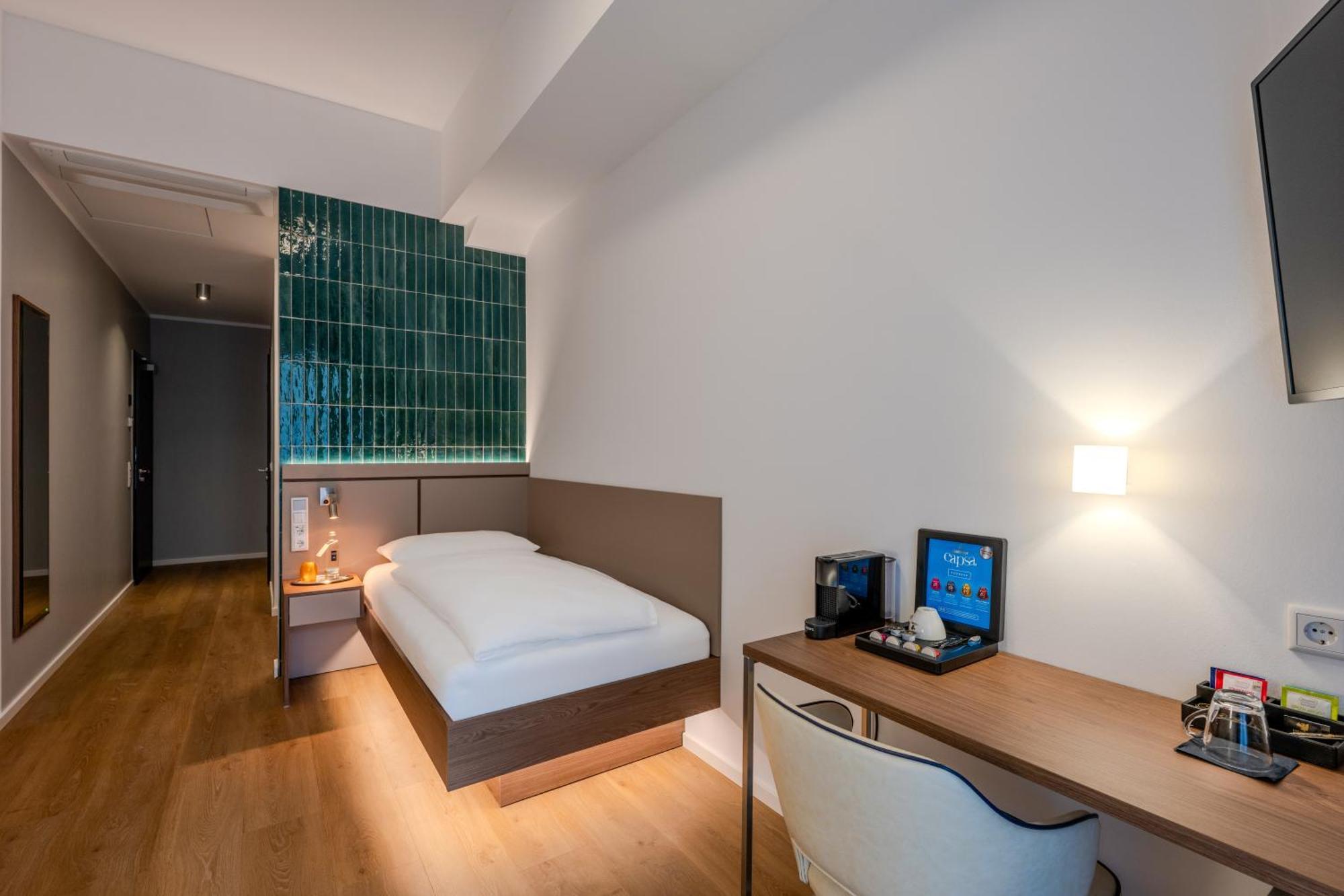 Single Room Balcony
