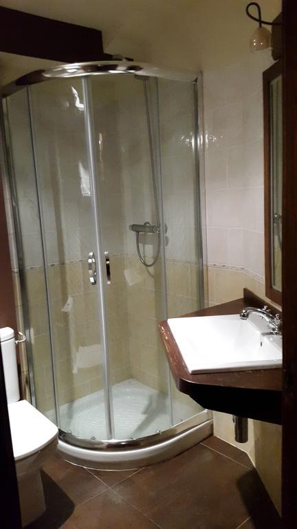 Deluxe Double Room Balcony,184369263:JPEG