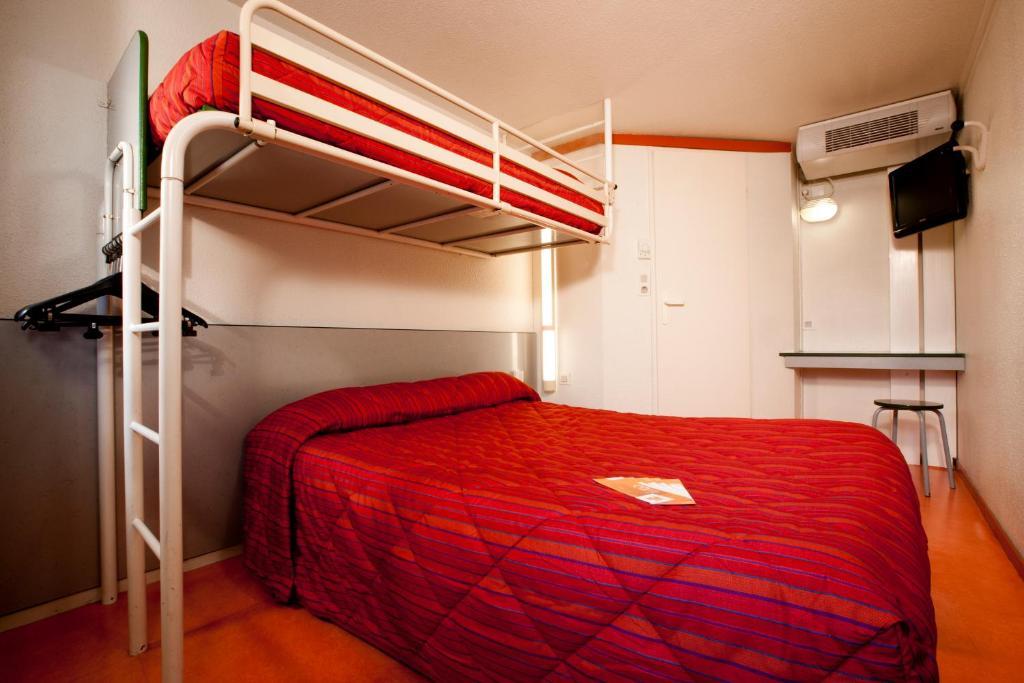Triple Room 1 Double Bed 1 Single Bed,117103369:JPEG