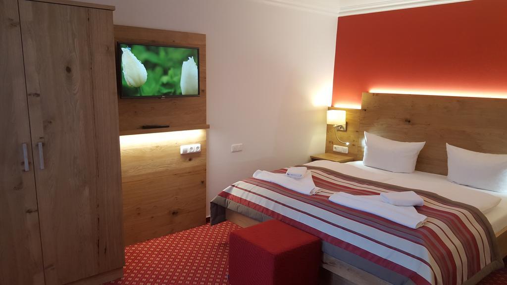 Junior Suite,184662699:JPEG