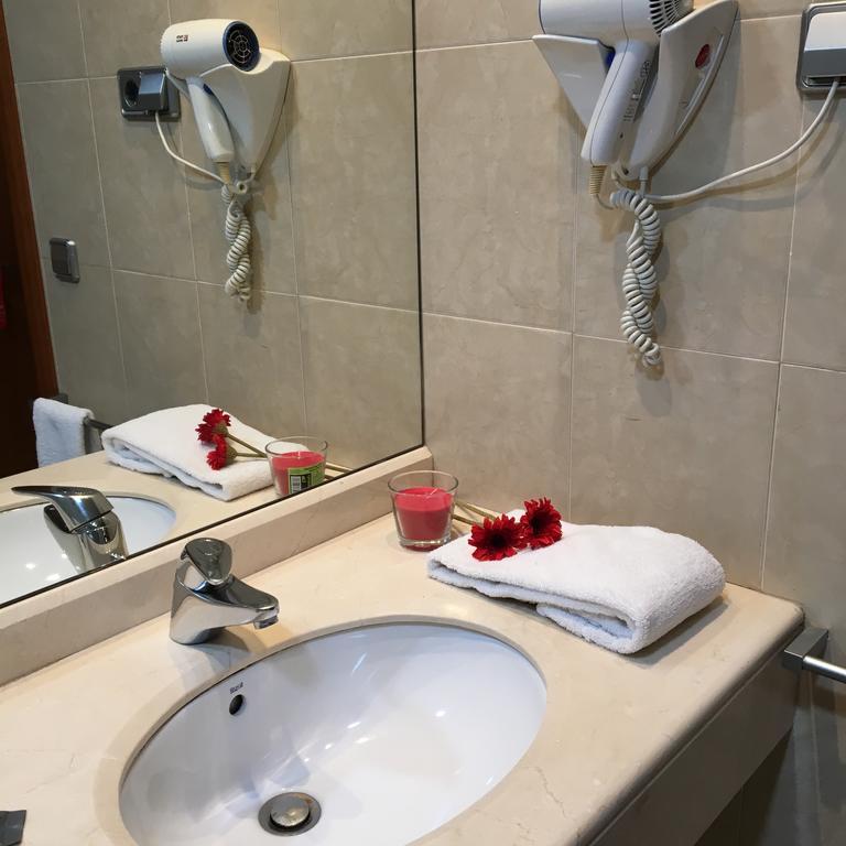 Single Room,193367440:JPEG