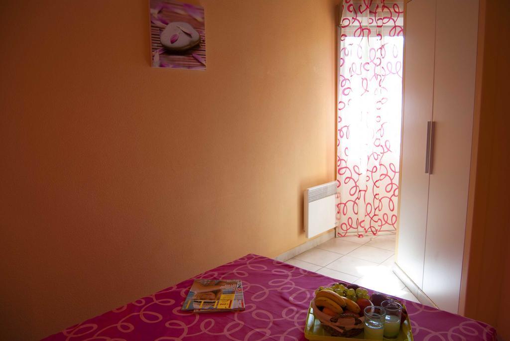 Small Duplex House Air conditioning,1556114062:JPEG