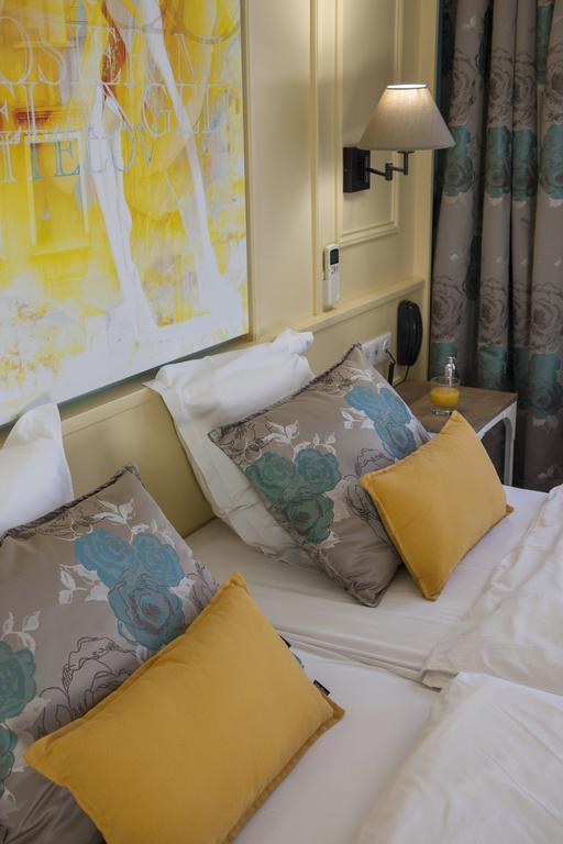 Double Room,1022296393:JPEG