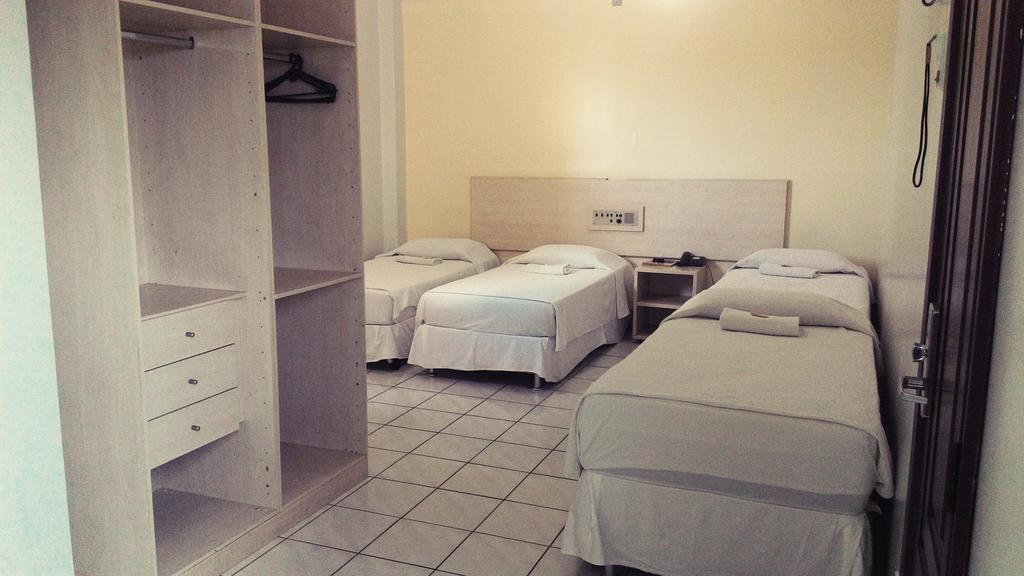 Quadruple Room,827991794:JPEG