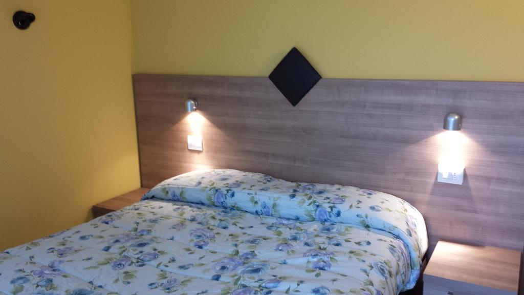 One-Bedroom Apartment,187891442:JPEG