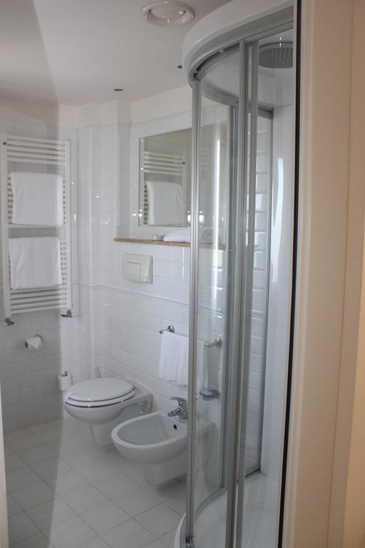 Single Room,150585142:JPEG