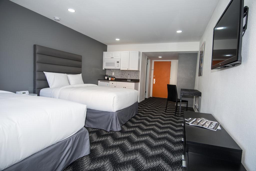 Standard Queen Room Two Queen Beds