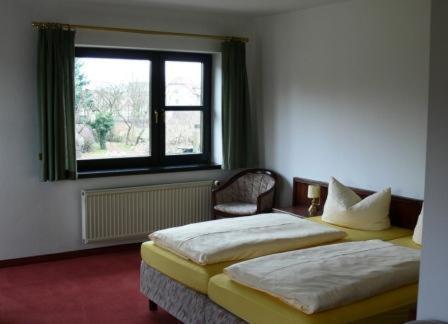 Quadruple Room,1928290:JPEG