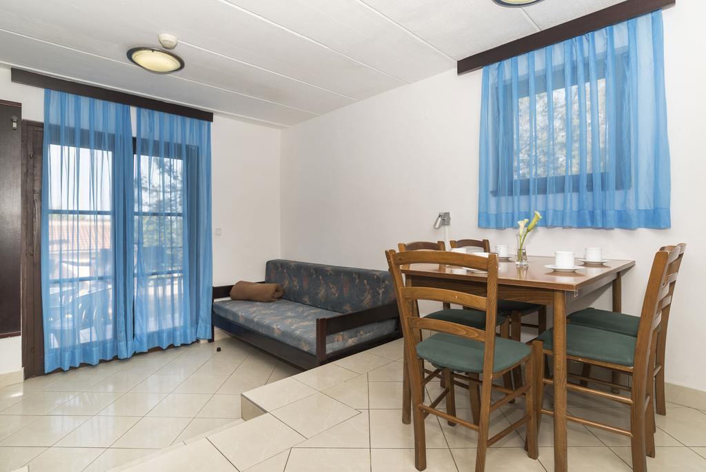 Classic Apartment 41,63344569:JPEG