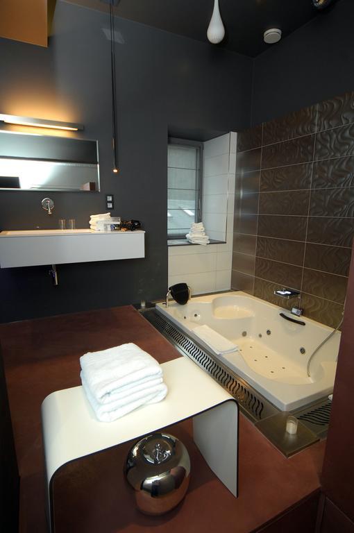 Deluxe Suite Spa Bath,190358275:JPEG