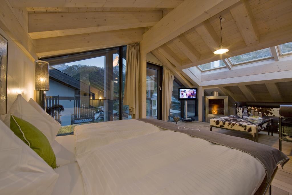 Dom Roof Suite Matterhorn View House B,190399372:JPEG