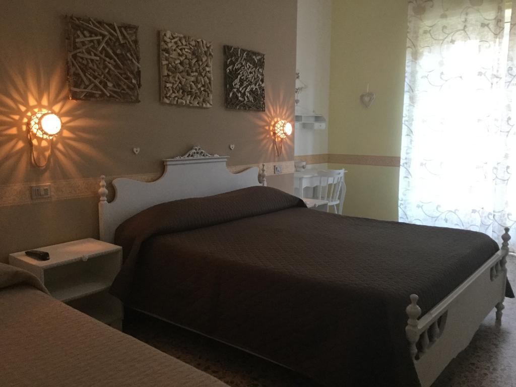 Double or Twin Room,1584557558:JPEG
