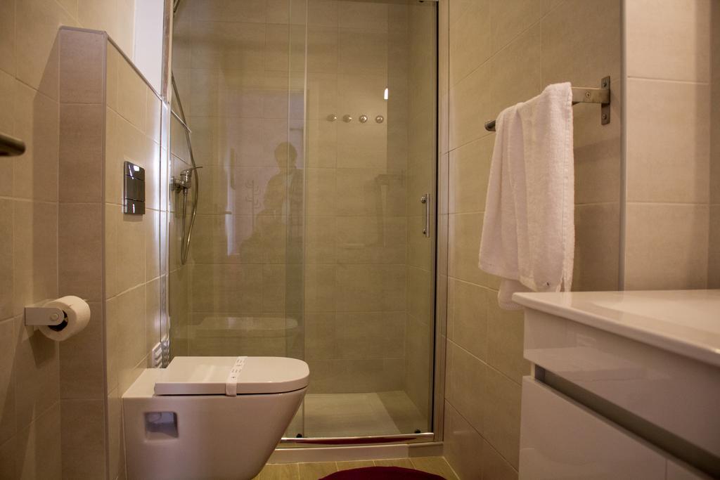 Triple Room Private Bathroom,191154637:JPEG