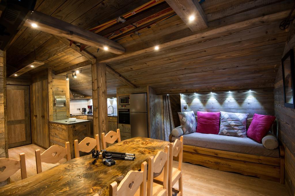 Three-Bedroom Duplex Apartment (6 People),1588132443:JPEG