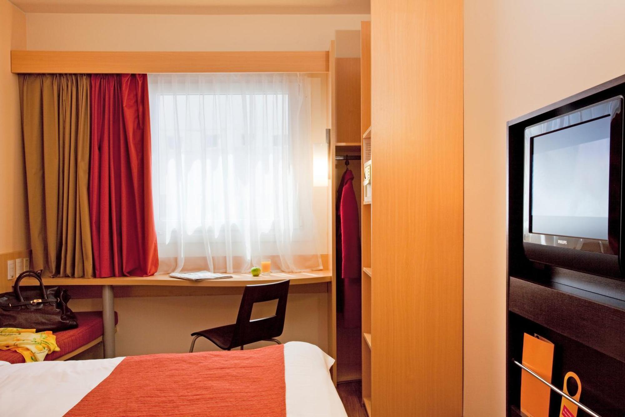 Standard Double Room,193082215:JPEG