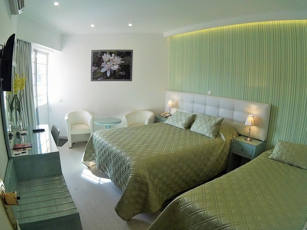 Twin Room,799289610:JPEG
