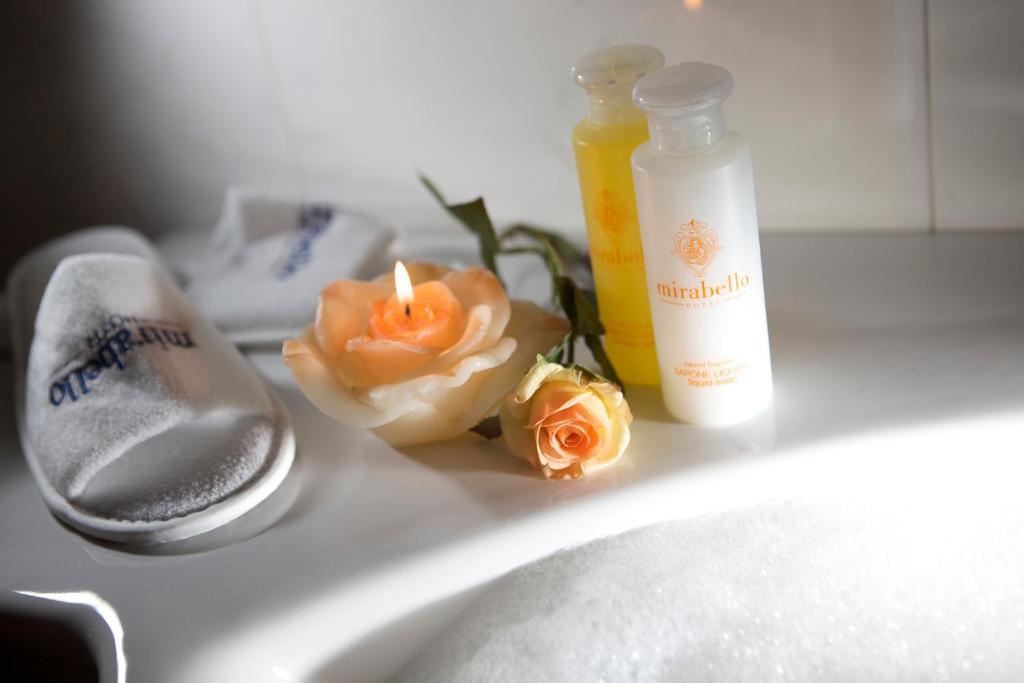 Double or Twin Room with Spa Access,213737879:JPEG