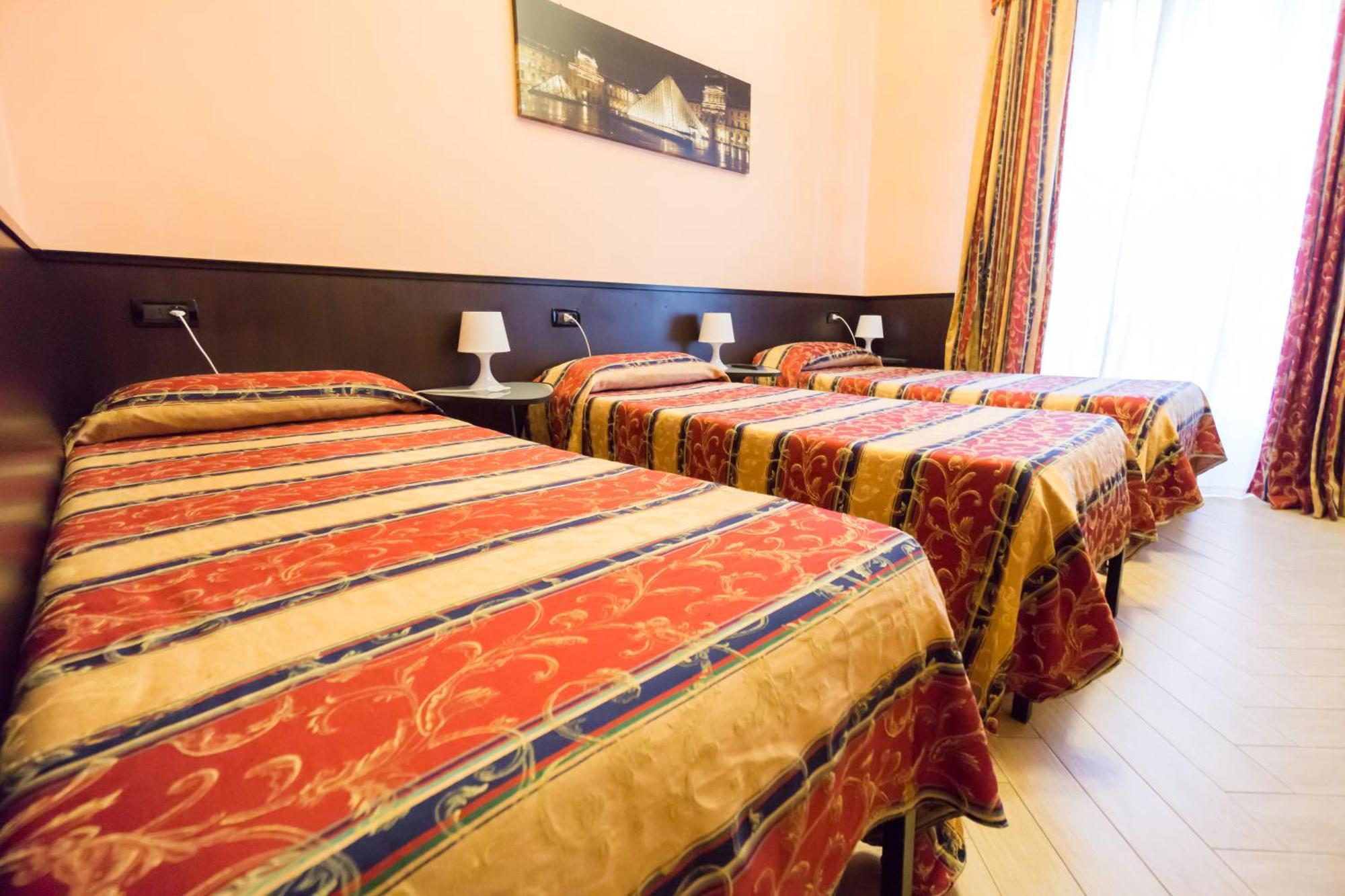 Triple Room,195066127:JPEG