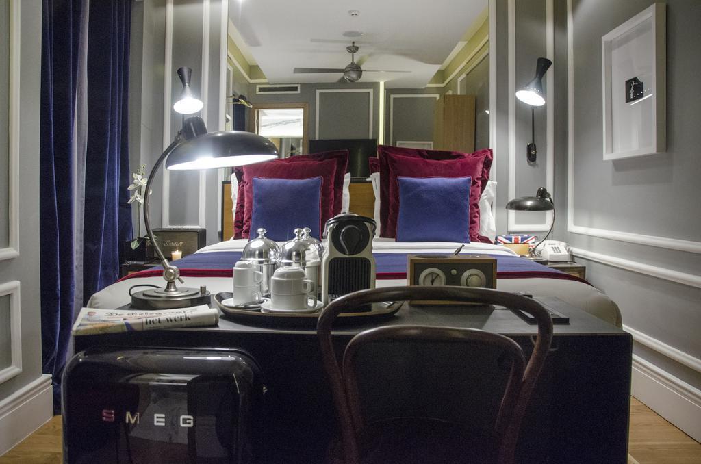 Small Double Room street view