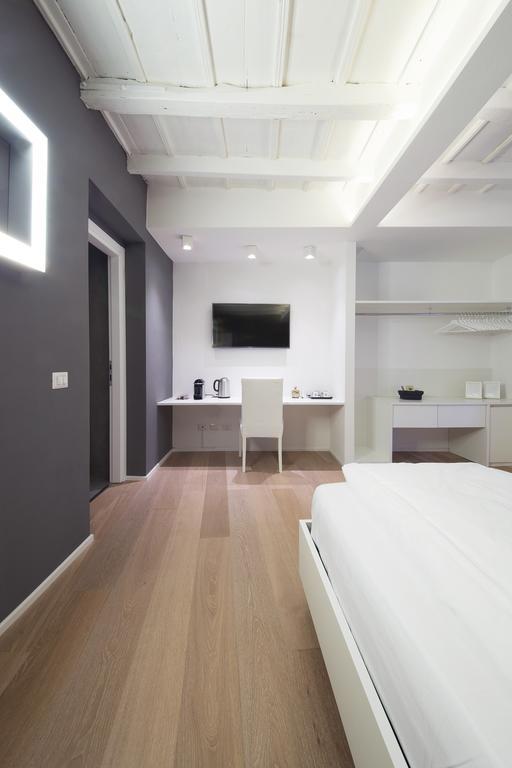 Large Double or Twin Room