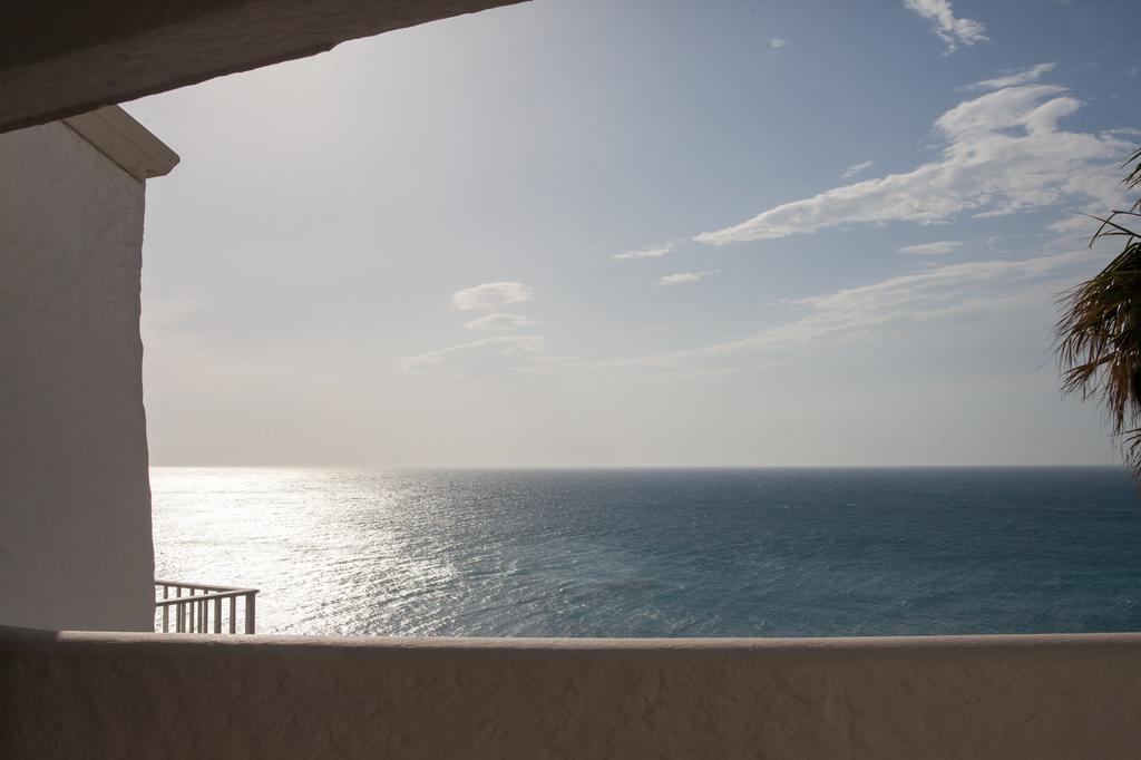 Deluxe Triple Room Balcony Sea View