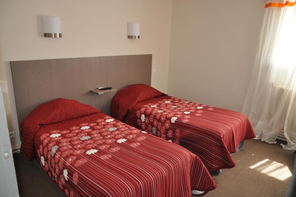Double Twin Room