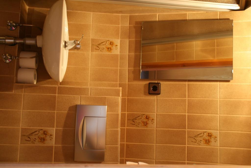 Twin Room Bathroom