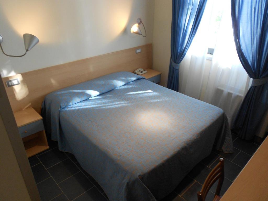 Economy Double or Twin Room,20160646:JPEG
