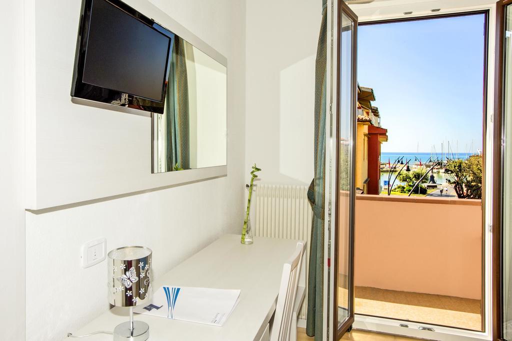 Double Room Balcony,201639928:JPEG