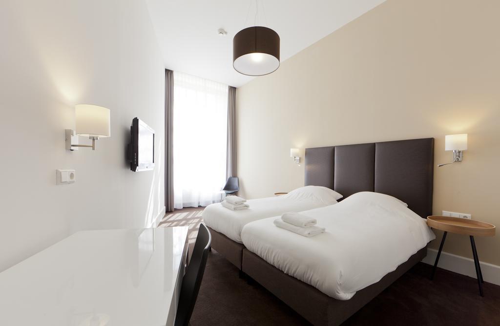 Standard Twin Room,203265253:JPEG