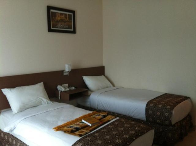 Double or Twin Room,20412186:JPEG