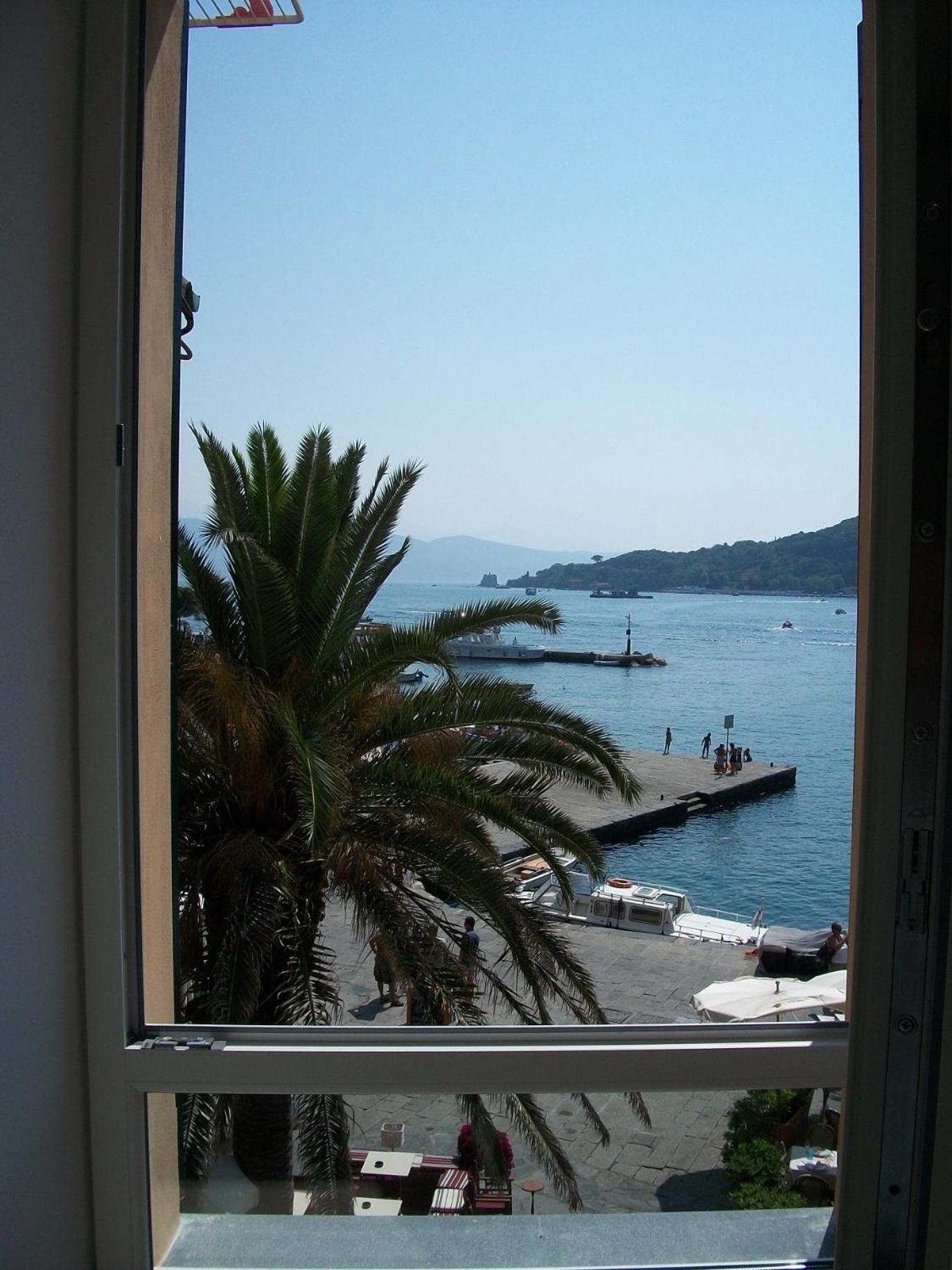 Standard Double Room Sea View,22088682:JPEG