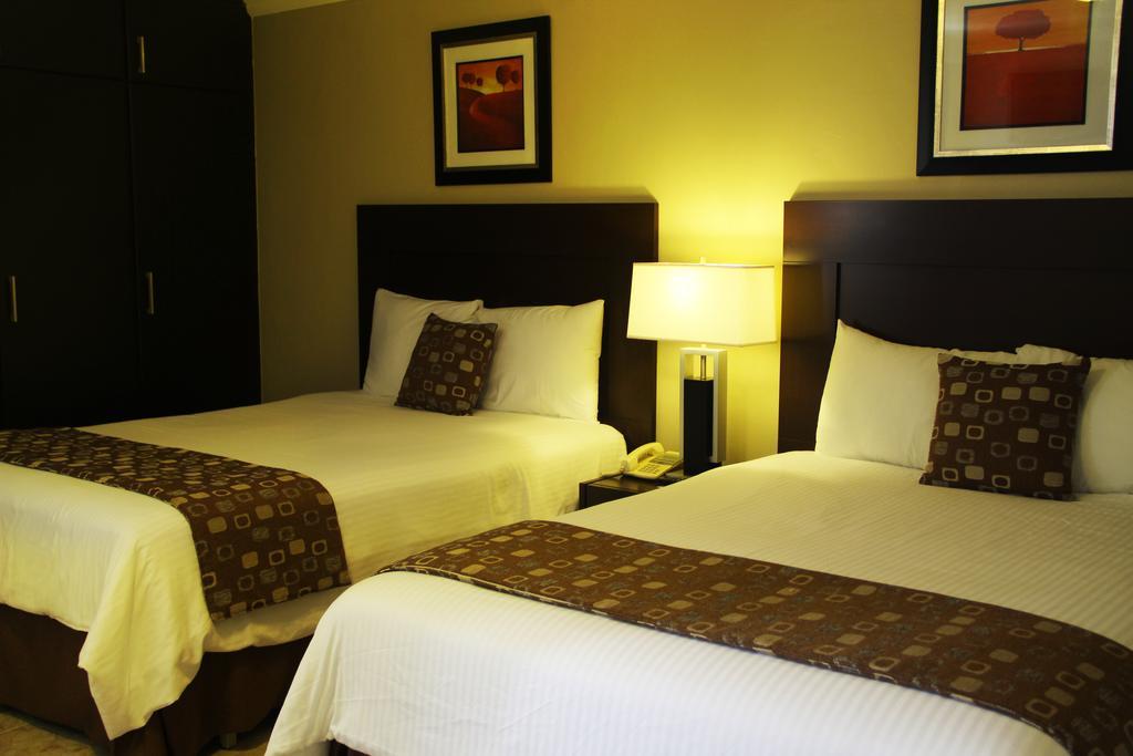 Family Suite,204521080:JPEG