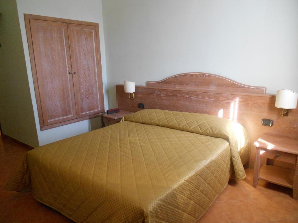Quadruple Room,744455146:JPEG
