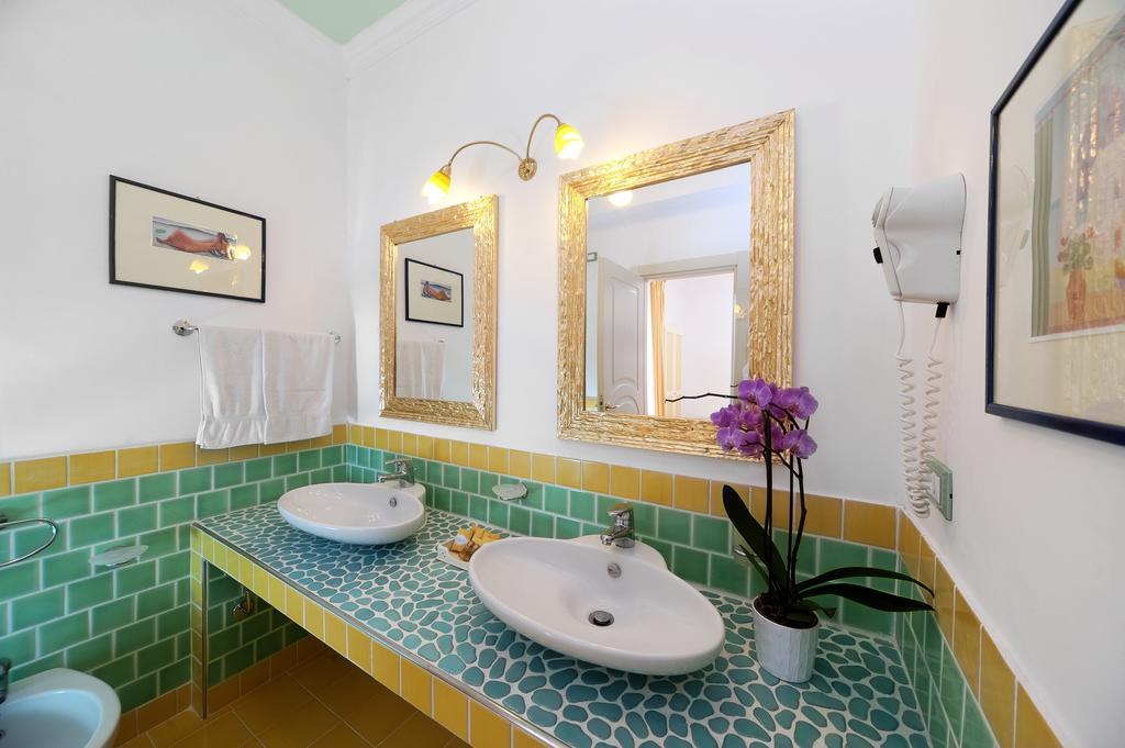Superior Double or Twin Room Sea View