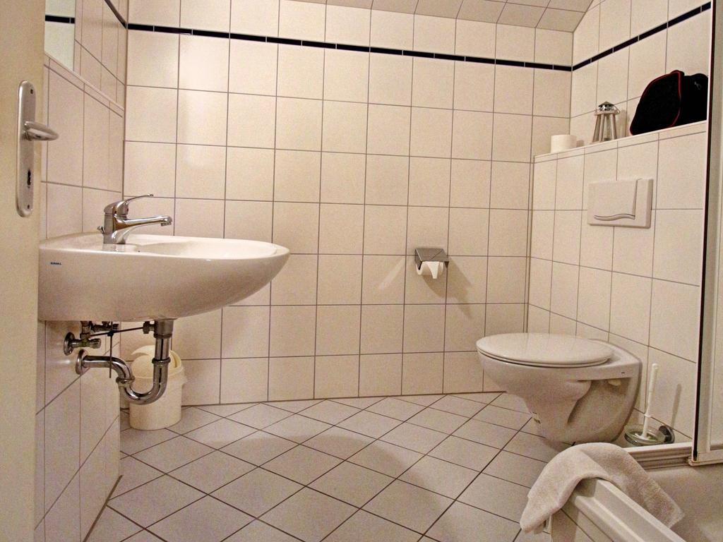 Double Room Private External Bathroom,207344683:JPEG