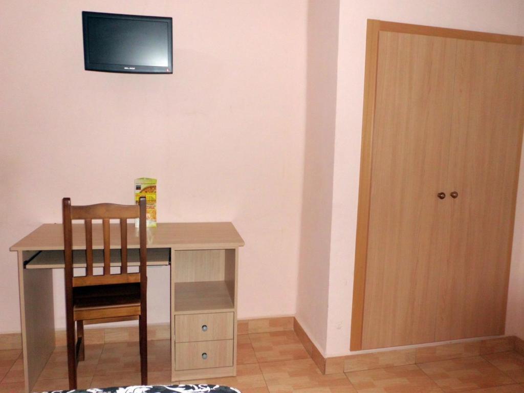 Single Room,51698740:JPEG
