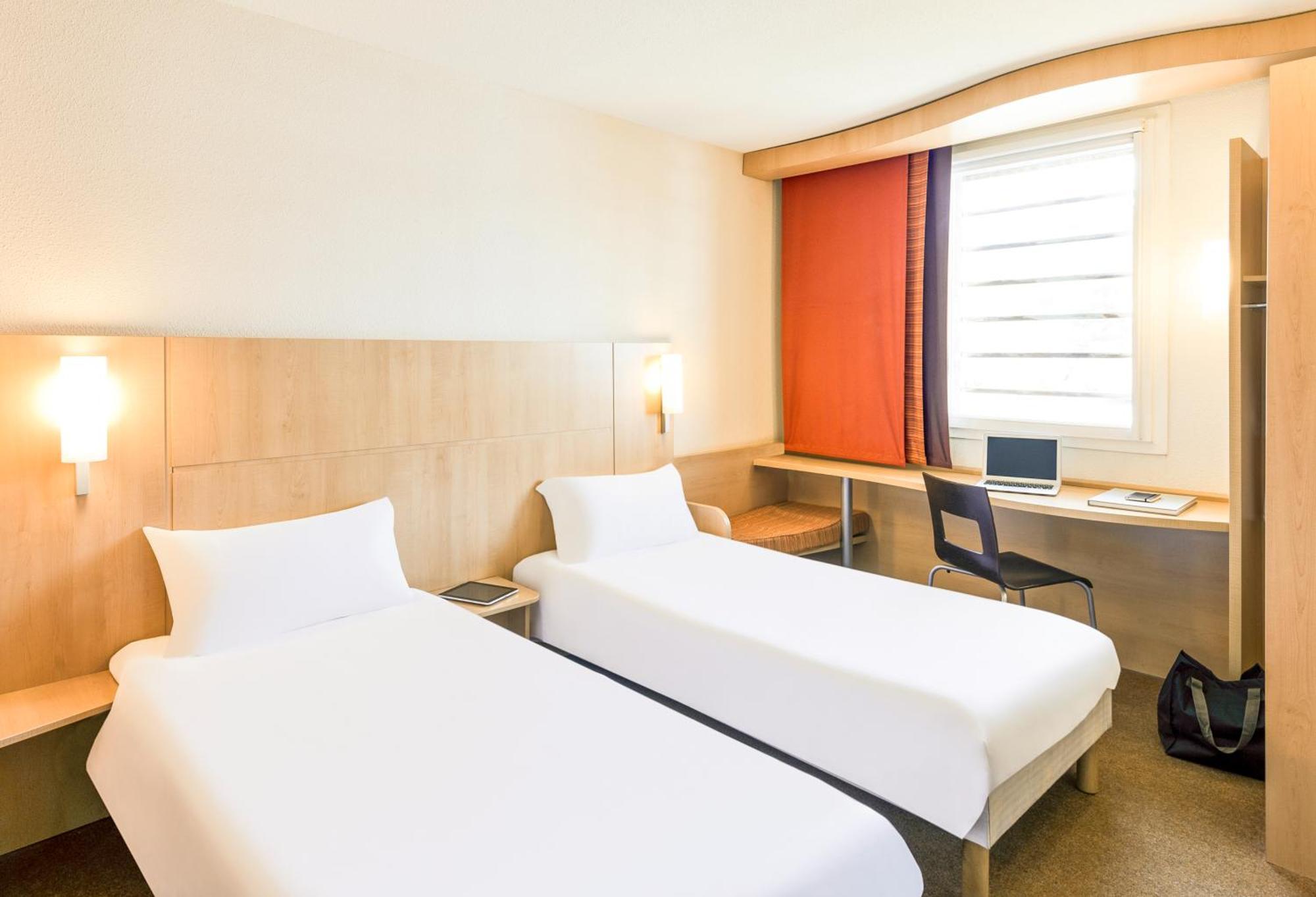 Standard Twin Room,1704861525:JPEG