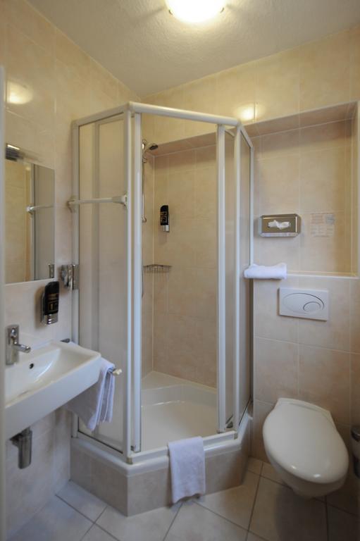 Twin Room Bathroom