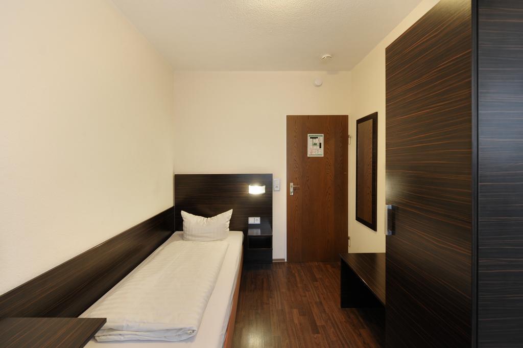 Twin Room Bathroom