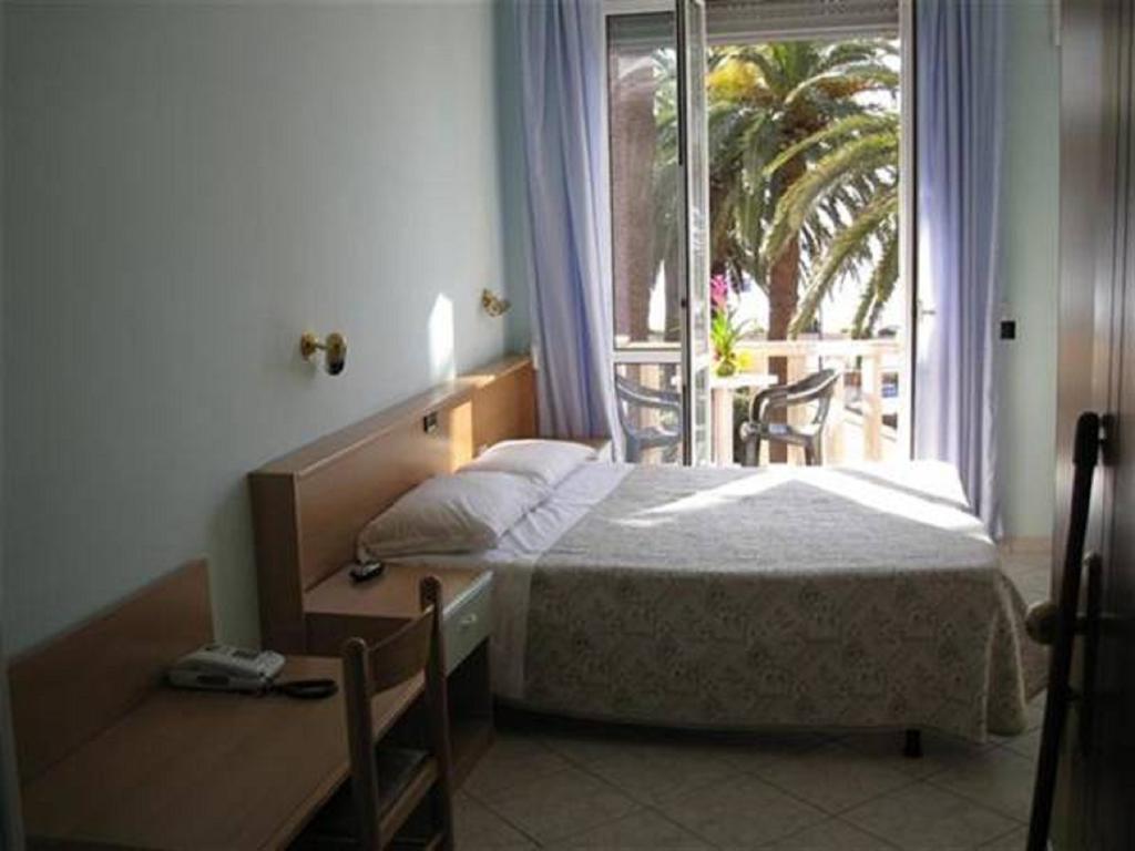 Double or Twin Room,210321782:JPEG