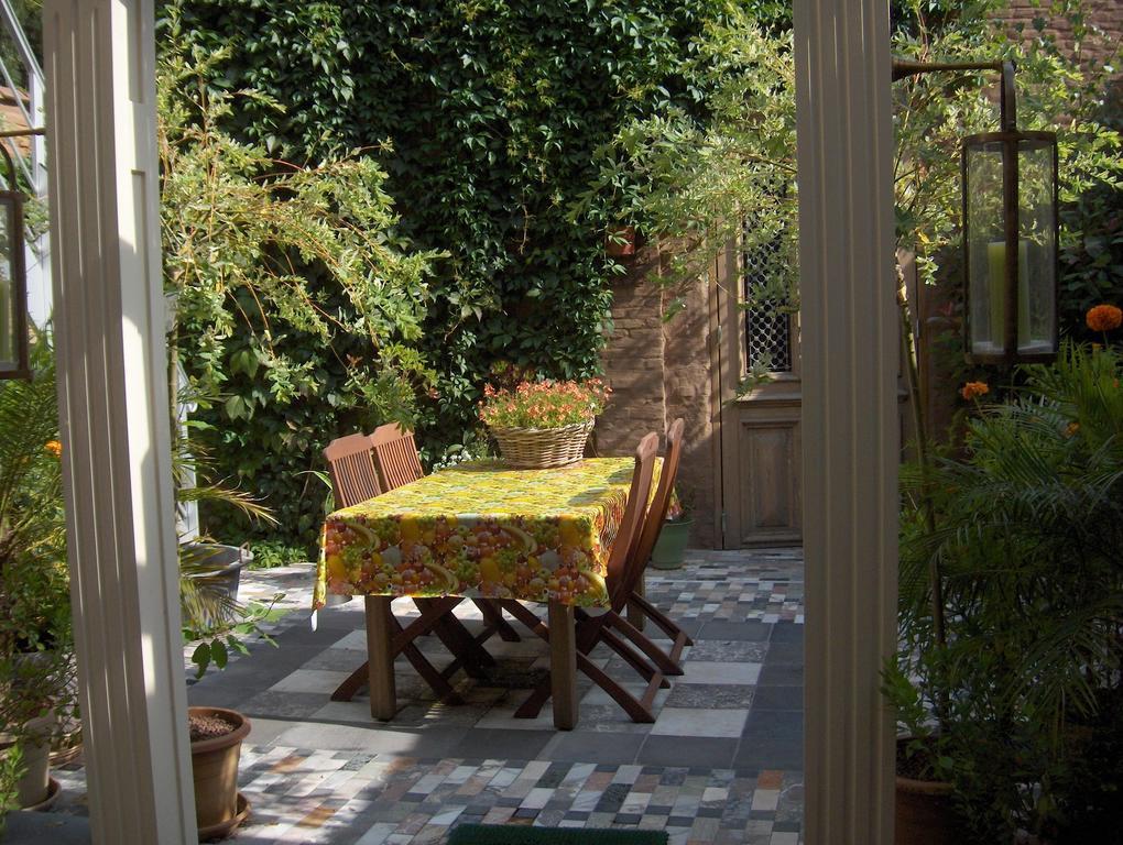 Double Room Sitting Area