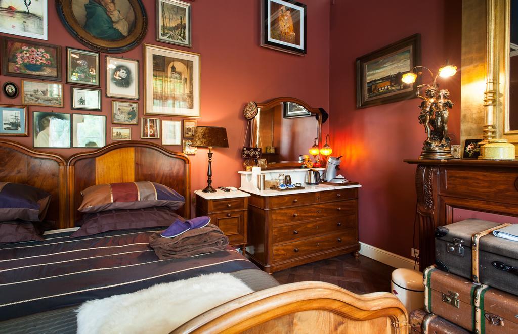 Double Room Private Bathroom
