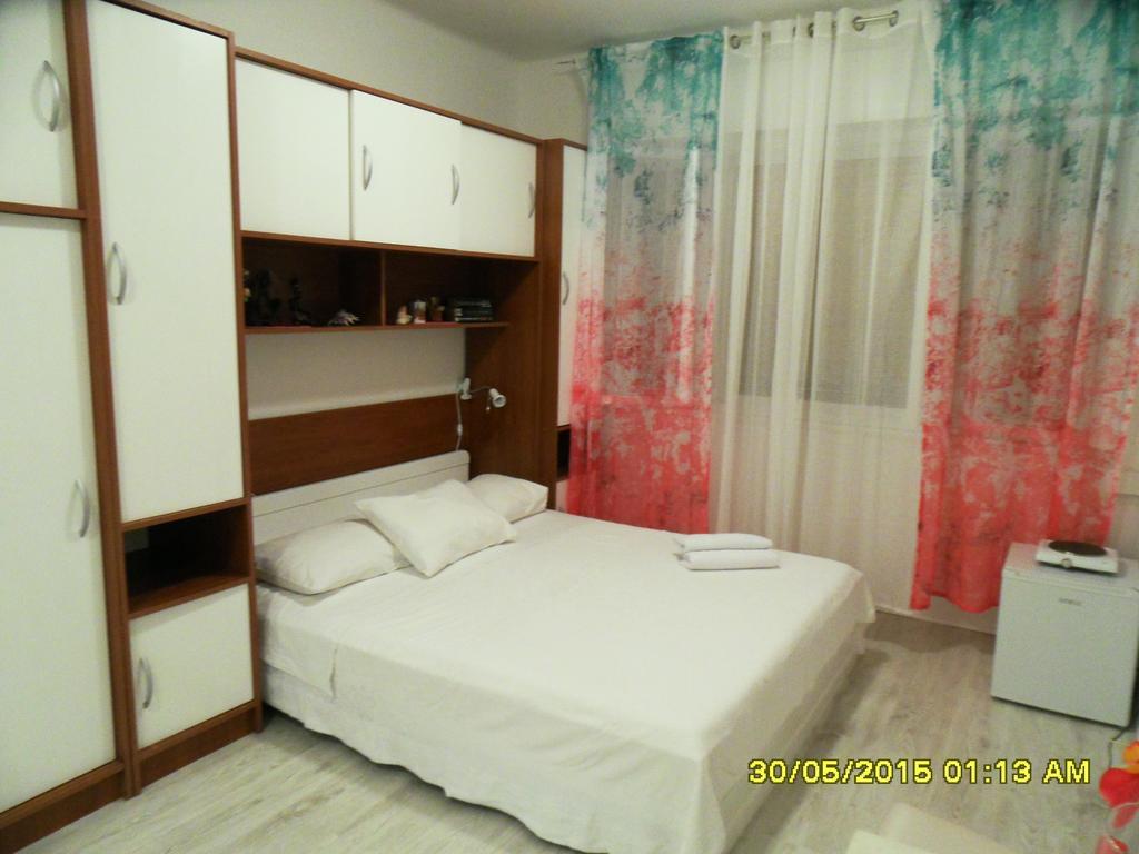 Deluxe Double Room Tolstojeva 29,214712507:JPEG