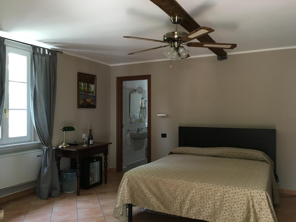 Superior Double Room Partial Lake View